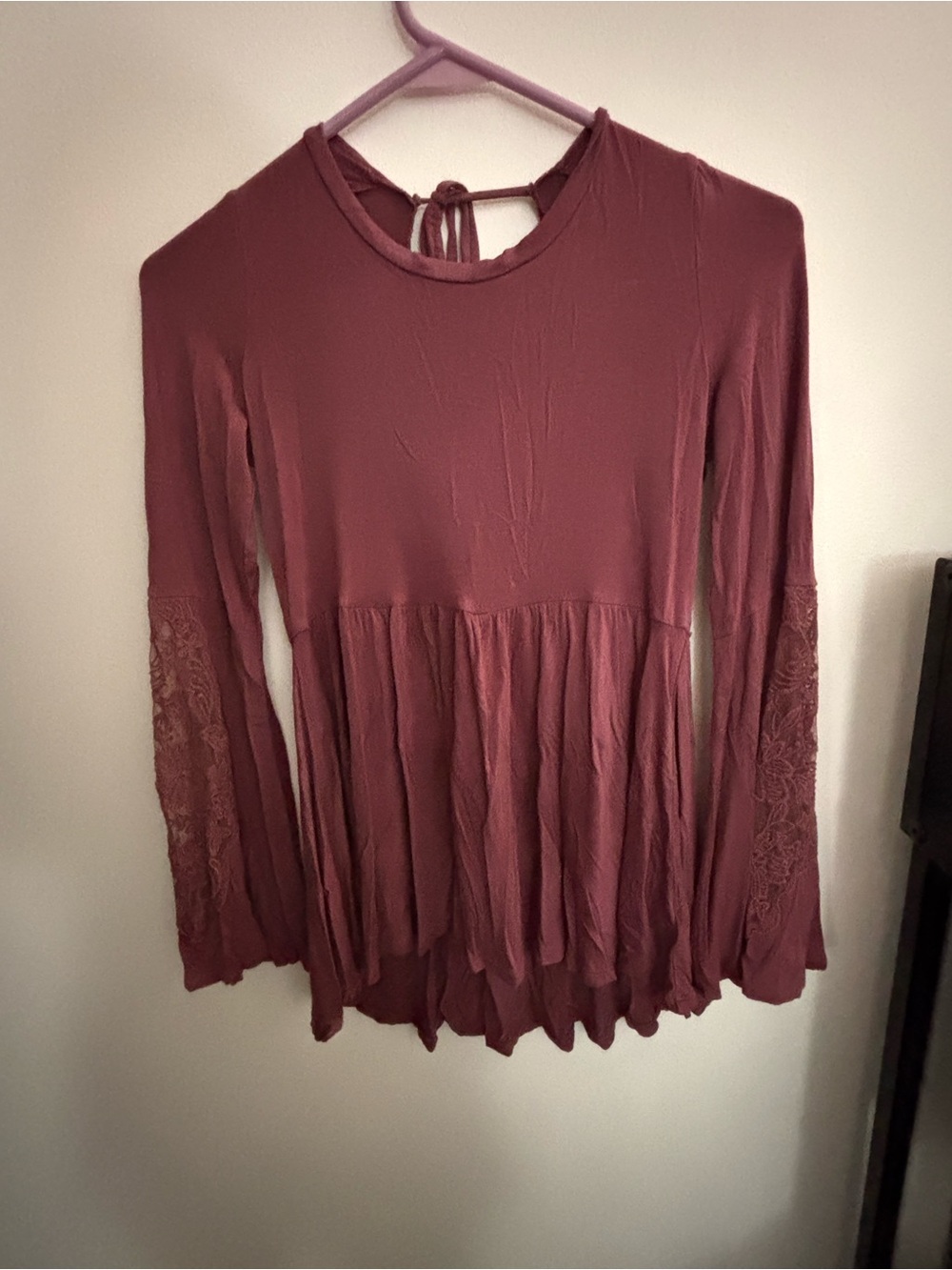 American Eagle open back long sleeve